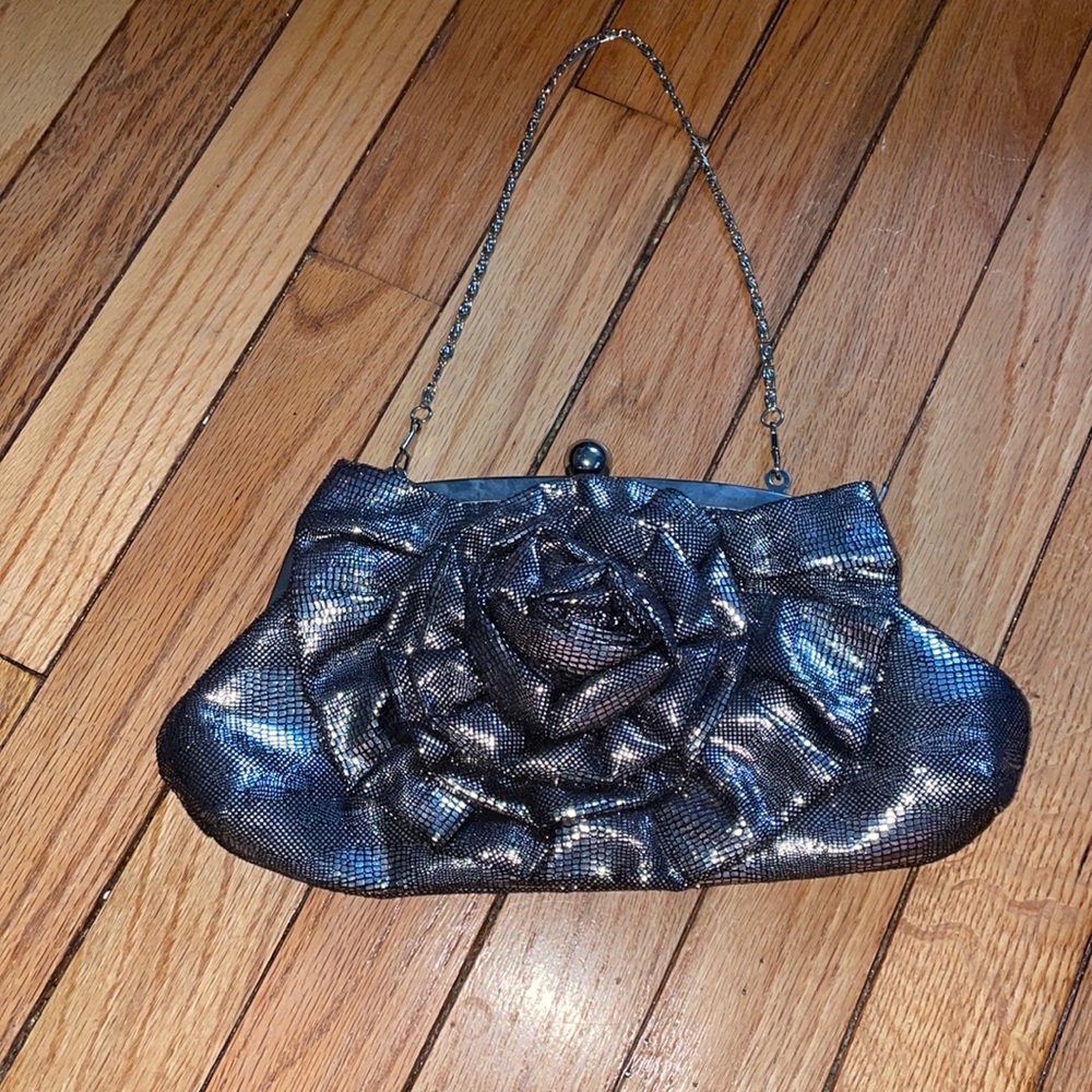Boutique clutch